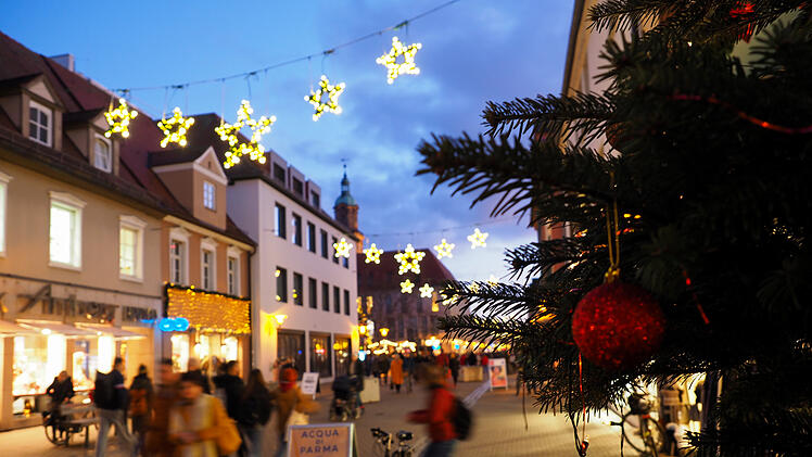 Erlangen: Bunte Walking-Acts, Sonderaktionen und mehr - Stadt l&auml;dt zum Shoppingzauber