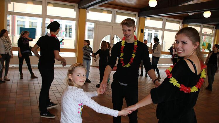 Eindrücke vom Romanischen Tag am Hammelburger Gymnasium. Foto: Ralf Ruppert