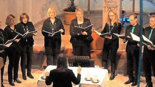 Das Ensemble Voicegarden sang in Weisendorf. Foto: Paul Zink