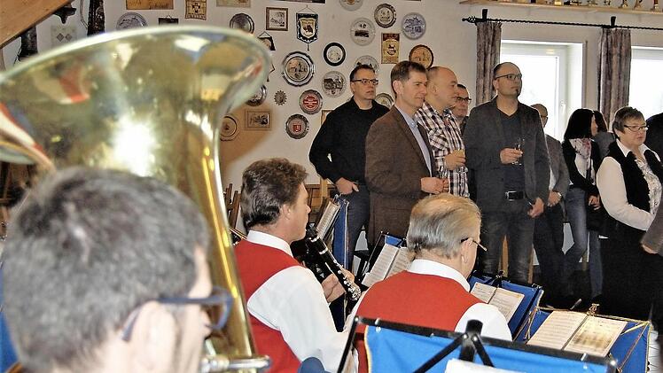 Die "Fuschter Musikanten" spielten zum Neujahrsempfang auf und sorgten so für den musikalischen Rahmen. Foto: Sigismund von Dobschütz