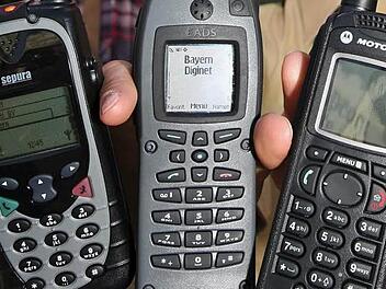 Die Feuerwehren in Ebelsbach bekommen digitale Funkgeräte.  Foto: Archiv