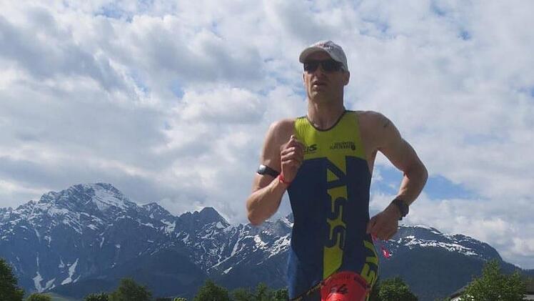 Mit beherzter Laufleistung &uuml;berholt Andreas Maiwald einige Athleten.