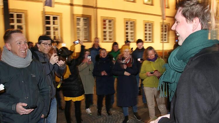 Am Sonntag lehrte der grüne OB-Kandidat Jonas Glüsenkamp (rechts) dem amtierenden OB Andreas Starke das Fürchten. Nun scheint sich der grüne Trend auch bei der Stadtratswahl fortzusetzen.  Foto: Sebastian Schanz