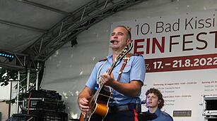 Authentische Saaletal-Weine, Spitzen-Bands und kulinarische Köstlichkeiten.