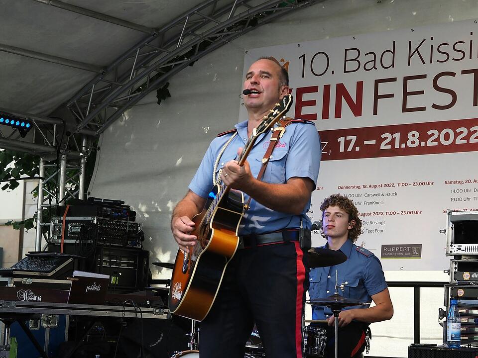 Authentische Saaletal-Weine, Spitzen-Bands und kulinarische Köstlichkeiten.