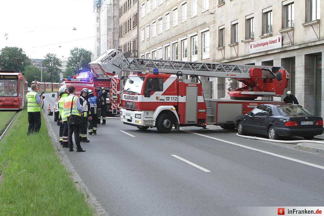 Feuerwehreinsatz nach Blitzeinschlag in Nürnberg