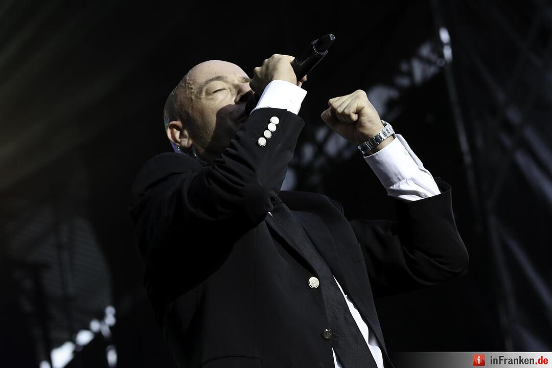 Unheilig und drei Vorbands spieleten am Freitag in Rothenburg ob der Tauber