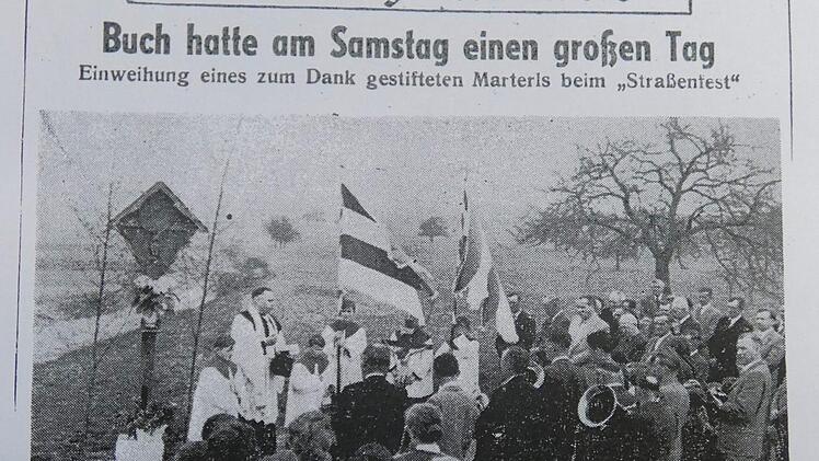 In der Zeitung von 1956 wurde über die Aufstellung des ersten Kreuzes bei Buch berichtet.