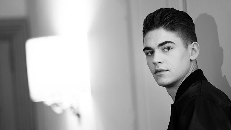 Das Talent wurde Hero Fiennes Tiffin in die Wiege gelegt. Auch seine Eltern arbeiten in der Filmbranche.