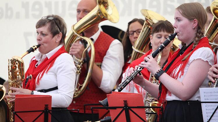 Gute Stimmung beim "Wilden Sommer". Foto: Sebastian Schmitt-Mathea