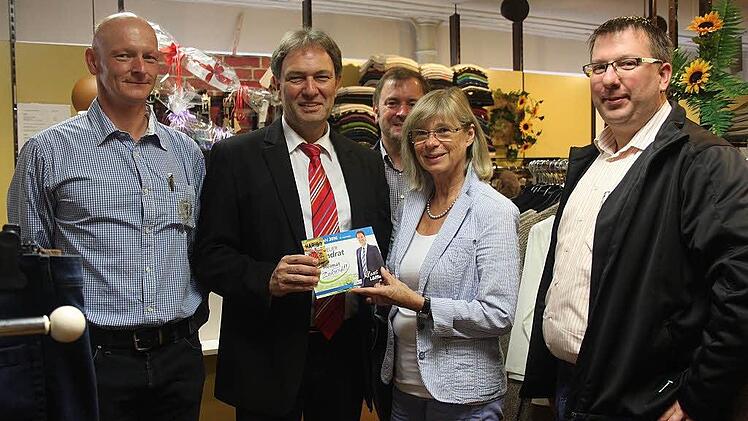 Von links: Thomas Zapf, Klaus Löffler, Klaus Dressel, Brigitte Porzelt und Christian Haderlein Foto: Veronika Schadeck