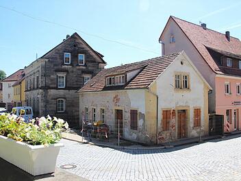 Das ehemalige Seilerhaus in der unteren Stadt wird zum Vereinshaus der Historischen Bürgerwehr Kronach. Fotos: vanDas ehemalige Seilerhaus in der unteren Stadt wird zum Vereinshaus der Historischen Bürgerwehr Kronach. Fotos: van