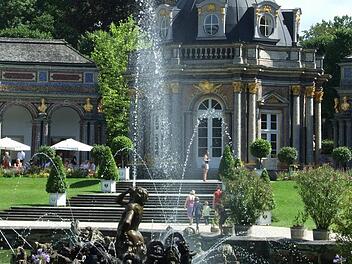 Bald ist es wieder so weit: In der warmen Jahreszeit k&ouml;nnen als besonderer Anziehungspunkt die Wasserspiele in der Eremitage bewundert werden.  Foto: Schmidt