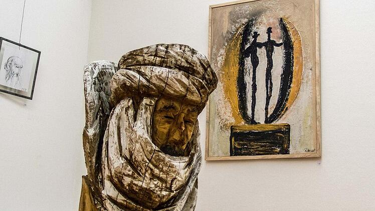 Ausstellung der Coburger Sommerakademie im Kunstverein: Wolfgang Schott "Sheik Yabuti" (dahinter: Olga RotteR: Zweisamkeit)Foto: Jochen Berger