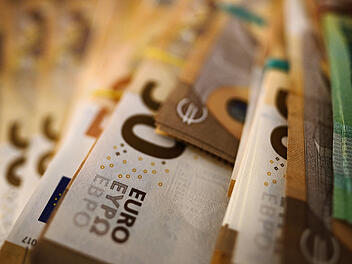 Euro, Rente, Durchschnittsrente, Rentner, Deutschland