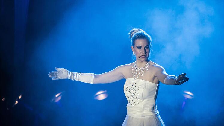 "Nacht der Musicals" im Coburger Kongresshaus: "Evita"Foto: Jochen Berger