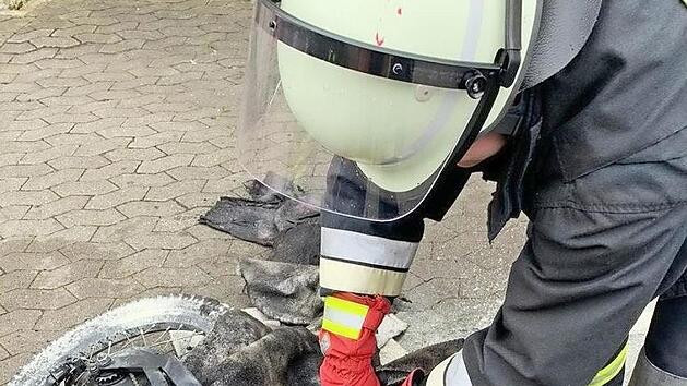 Die Kronacher Wehr löschte das E-Bike. Foto: Feuerwehr Kronach