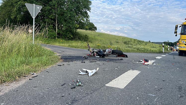 16-Jährige sterben bei Motorradunfall bei Bad Neustadt an der Aisch