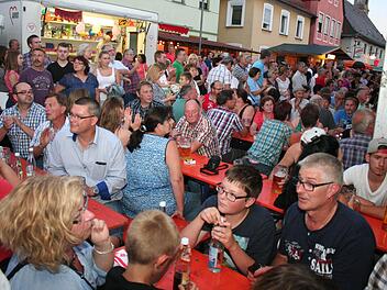 Beim Höchstadter Altstadtfest war die gute Stimmung förmlich greifbar. Foto: Evi Seeger