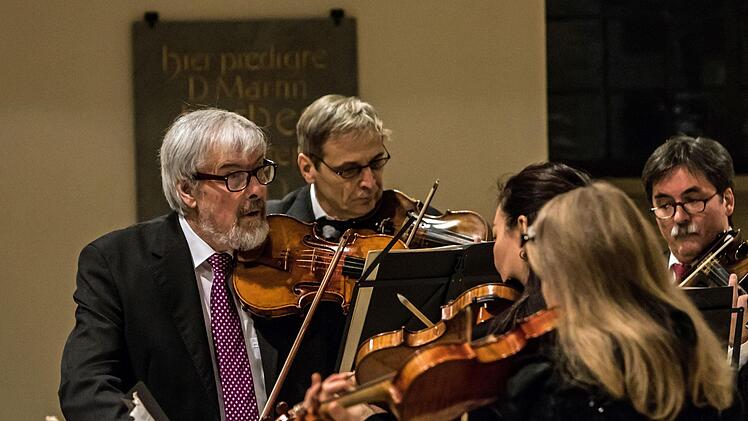 Impressionen vom Weihnachtskonzert mit dem Collegium Musicum Coburg in der MorizkircheFoto: Jochen Berger