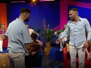 Tumult-Alarm: Beim Wiedersehen geraten Felix und Maurice aneinander.