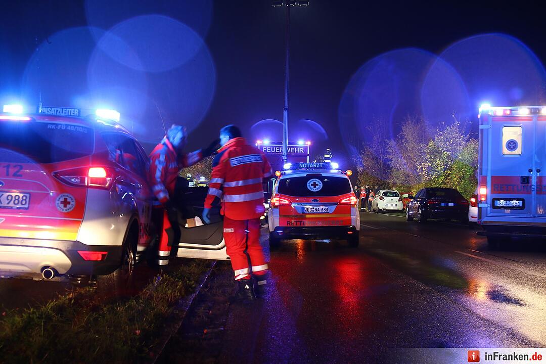 Schwerer Vekehrsunfall auf der B14 bei Gutzberg