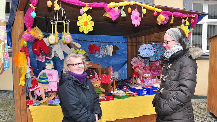 Dekorationsartikel für das bevorstehende Osterfest bot der 20. Ostermarkt der Hobbybastler in Haßfurt am vergangenen Samstag.