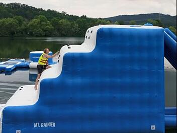 Bad Staffelstein: Neuer Wasserpark am Badesee eröffnet - "Super Attraktion"