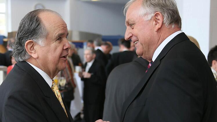 ... Klinikum-Geschäftsführer Herbert Schmidt ...