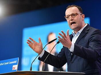 Jens Spahn (CDU) sorgt mit einem Interview, in dem er mehr "Recht und Ordnung" in Deutschland forderte, erneut f&uuml;r Aufsehen. Foto: Bernd Von Jutrczenka/dpa