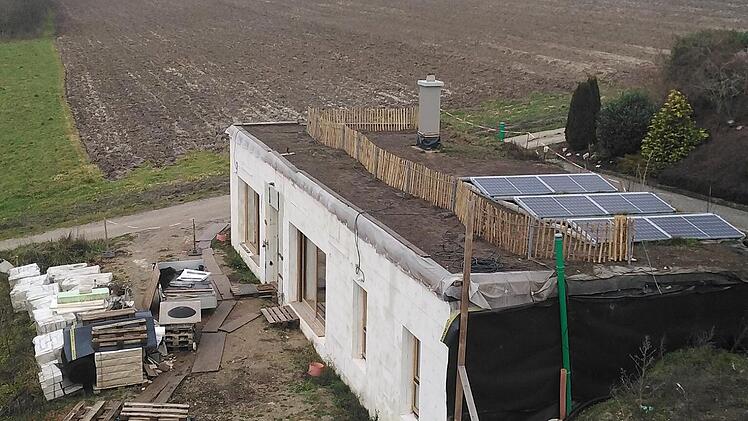 Wachenroth: Außergewöhnliches Wohnprojekt sorgt für Aufsehen - "hier entsteht kein Hobbit-Haus"