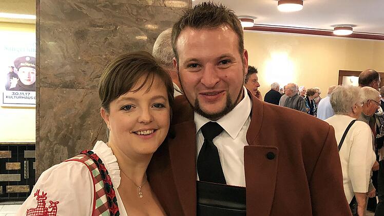 Die Liebe zur Musik brachte Sandra und Reiner Spindler zusammen. Das ehepaar hat sich beim Orchester Holger Mück kennengelernt.