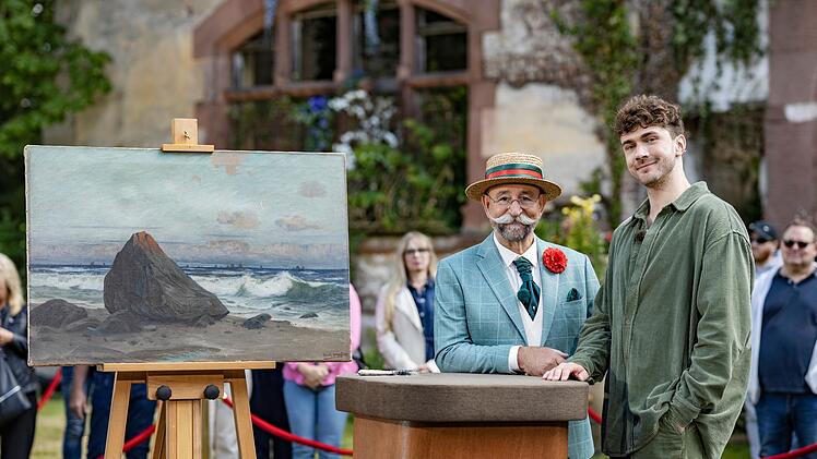 "Du bist 'ne Granate", lobte Horst Lichter der mehrfach preisgekrönten Magier, der sich aufs Gedankenlesen spezialisiert hat. Der eigentliche Anlass - Timon Krause wollte ein Öl-Gemälde aus Familienbesitz verkaufen - geriet da zunächst fast ein wenig ins Hintertreffen.