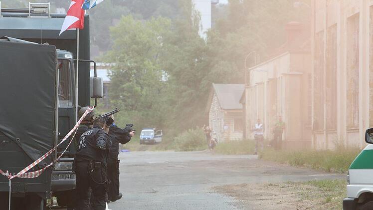 Großübung der Bundespolizei in Mainleus. Foto: Barbara Herbst