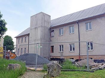 Beim &bdquo;Haus der Generationen&ldquo; in Hirschfeld gehen die Arbeiten in gro&szlig;en Schritten voran.