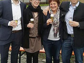 Die "Jungen" übernehmen (von links): Bastian, Anna, Christine und Andreas Leikeim Foto: privat