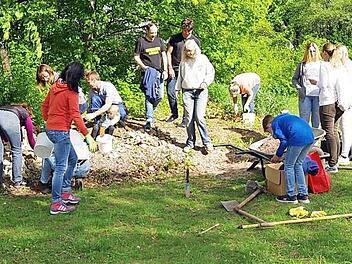 Schüler und Eltern ließen ein Wildinsekten-Village entstehen. Foto: Heike Schülein