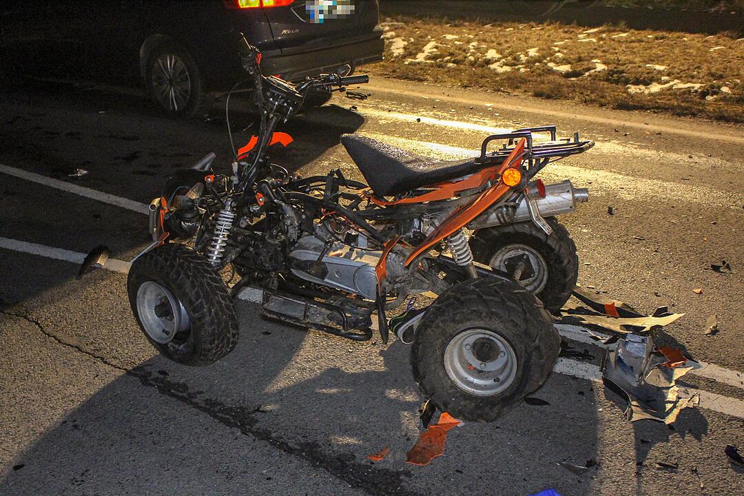Quadfahrer und Sozia bei Frontalcrash getötet