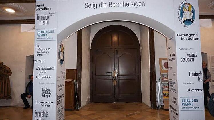 Eindruck von der Feierlichkeit zur Schließung der Heiligen Pforte.  Foto: Marion Eckert