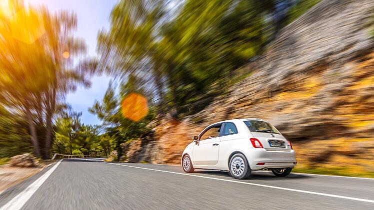 Mietwagen-Schock im Urlaub: Diese Tricks kosten dich viel Geld