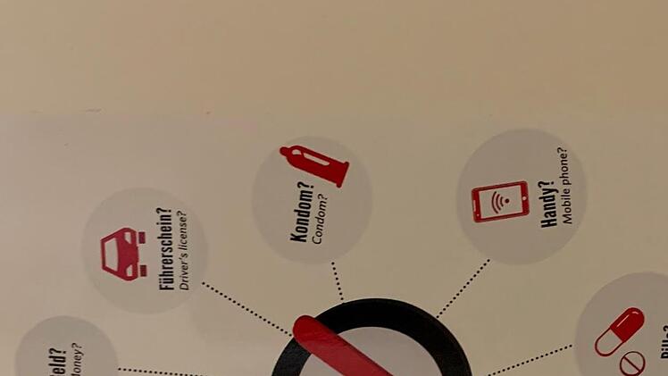 Der Stein beziehunghsweise das Schild des AnstoßesOliver Schmidt