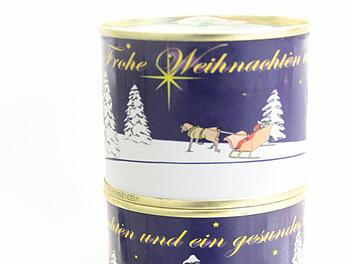 Wurstdosen im Weihnachtsdekor Foto: Martin Rehm