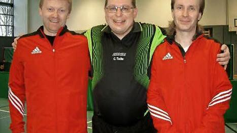 Erfolgreich aus dem Kreis Kronach waren (von links) Klaus Knabner (1. im Doppel, 2. im Mixed, 3. im Einzel), Christoph Teille (1. im Einzel und Doppel, 2. im Mixed) und Rene Haker (1. im Doppel, 5. im Einzel).