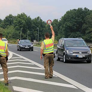 Polizeigroßkontrolle auf der A73 am Rastplatz Regnitztal