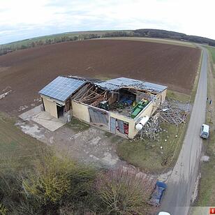 Katastrophenfall nach Tornado ausgerufen - Rund 53 Häuser in Kürnach teils schwer beschädigt