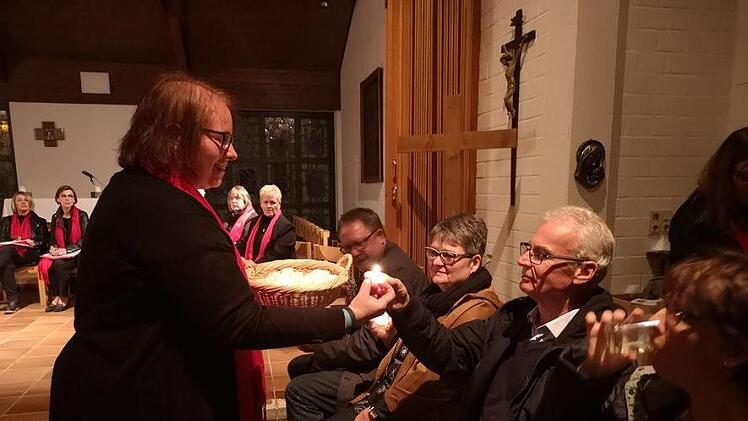 Karsamstag Abend wurde in Wildflecken "All In" gefeiert, die Feier der österlichen Geheimnisse in einer neuen liturgischen Form. Foto: Marion Eckert