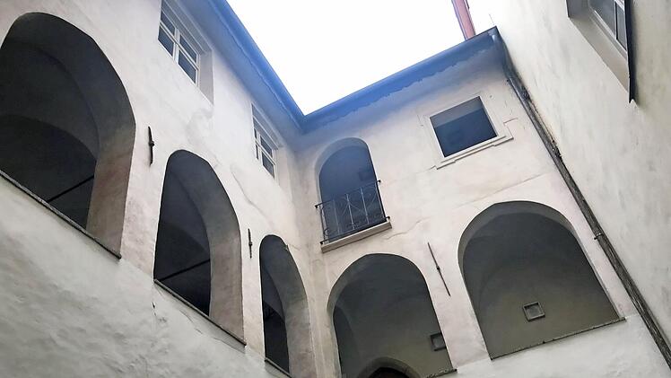 In Bozen sollte der Besucher immer wieder nach oben schauen. Es gibt immer etwas zu entdecken.