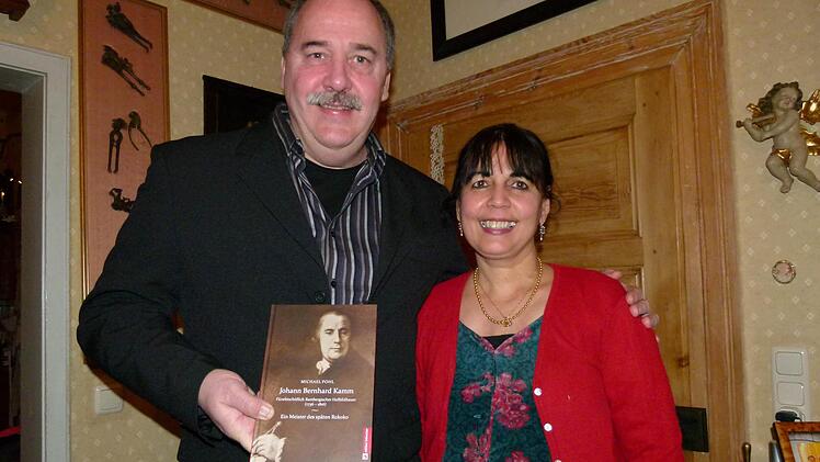 Michael Pohl fand in seiner Ehefrau Roma Unterstützung bei der Erarbeitung seines Buches. Foto: Marion Krüger-Hundrup