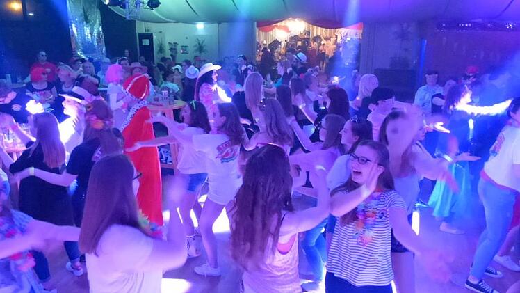 Beste Stimmung auf der TanzflächePauline Lindner