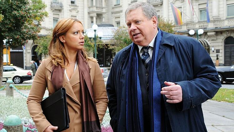 Ihre größte Rolle nach "Momo": In der ZDF-Serie "Der Staatsanwalt" spielte Radost Bokel vier Jahre lang eine Mitarbeiterin von Staatsanwalt Bernd Reuther (Rainer Hunold).